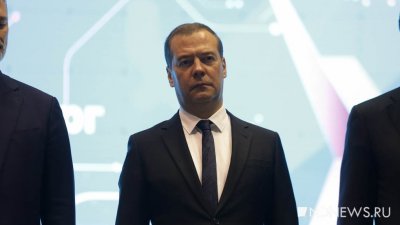 Медведев призвал «серьезно смотреть» на поставки западного вооружения Украине