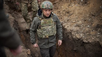 Украина запланировала военные операции в Донбассе и Запорожье – Зеленский