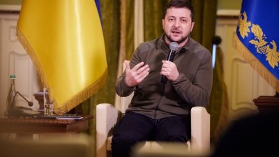 Зеленский выступил с угрозами в адрес крымчан