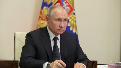 Путин представил нового главу МЧС